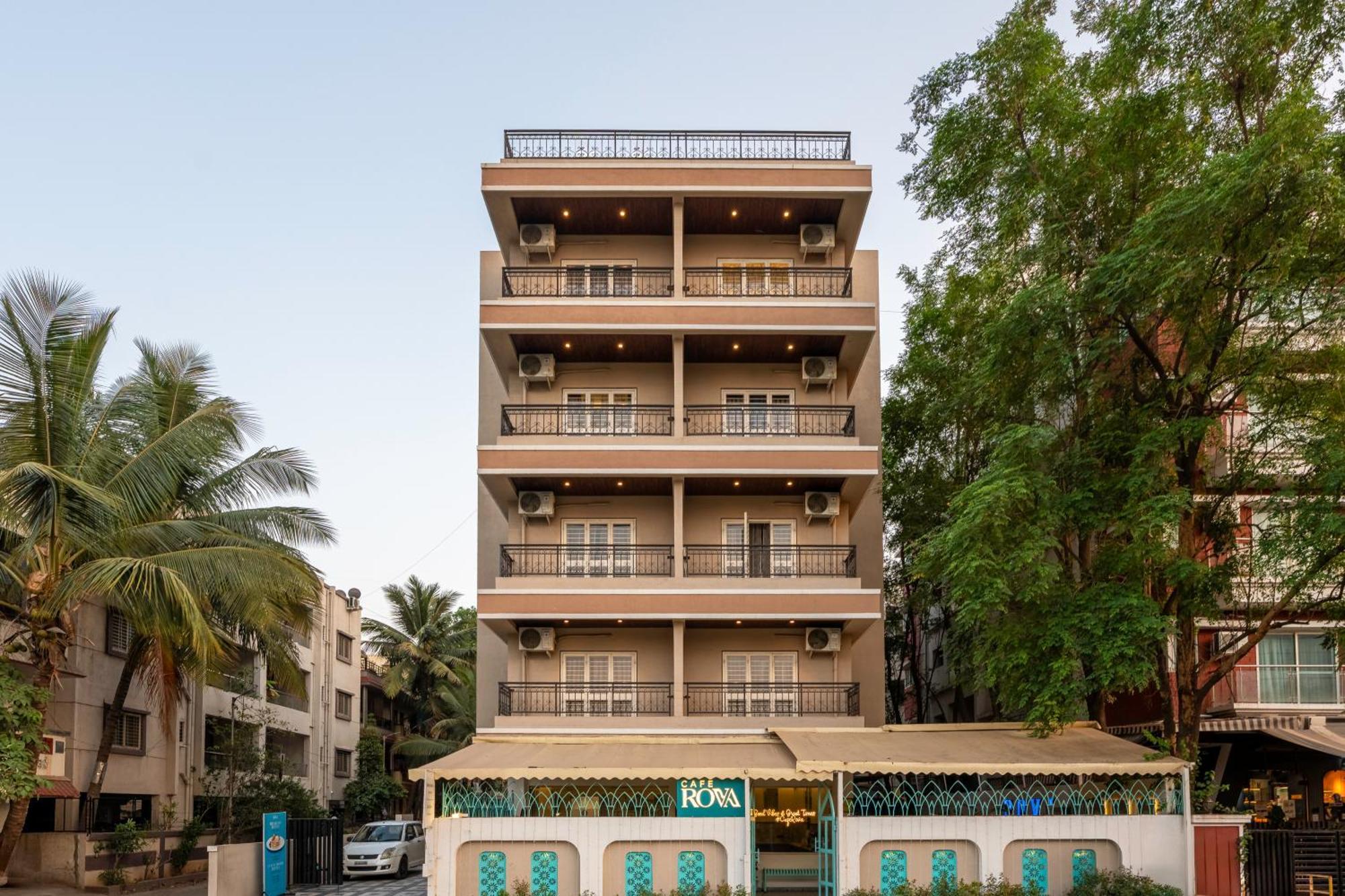 Staybird - Divine Suites, Business Hotel, Kharadi Bed & Breakfast 3*